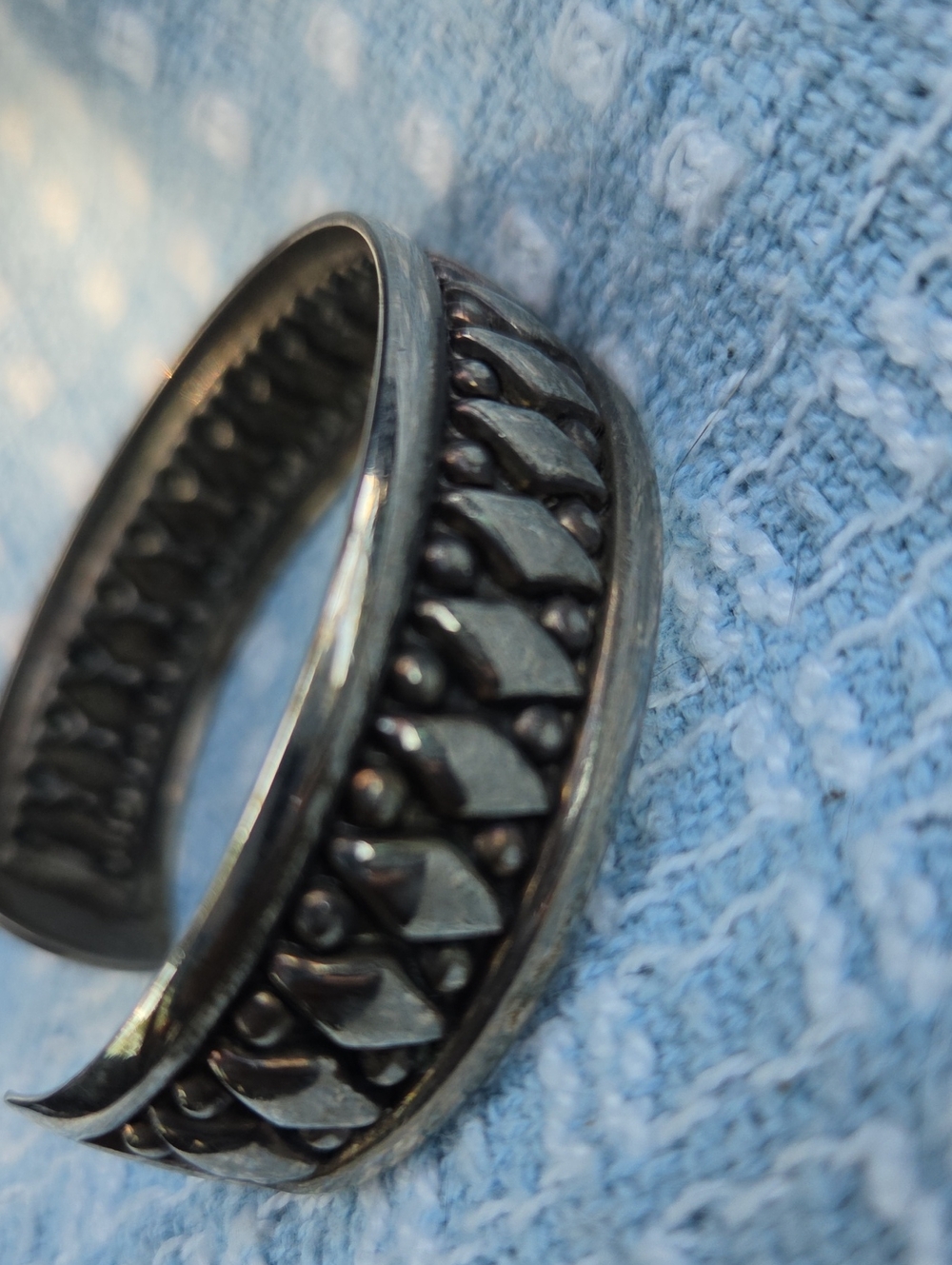 Vintage Sterling Silver Navajo Diamond & Dots Design Open Cuff Bracelet. - Picture 7 of 9